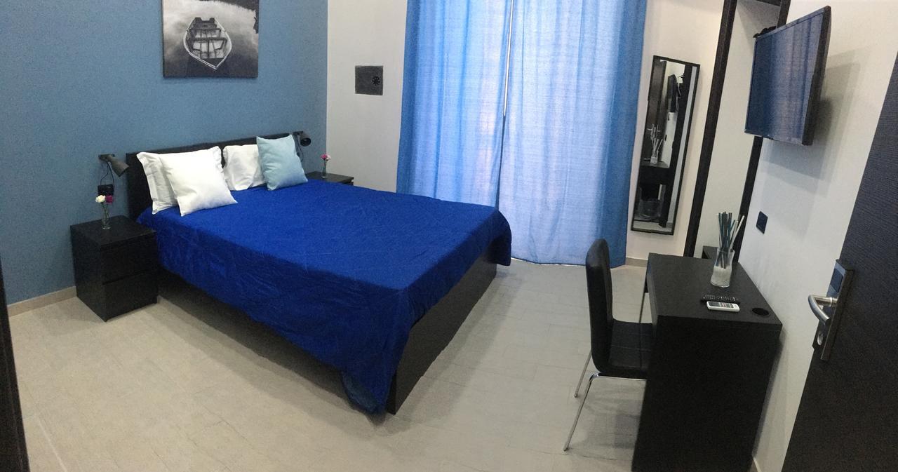 Civico 7 Bed & Breakfast เนเปิลส์ ภายนอก รูปภาพ