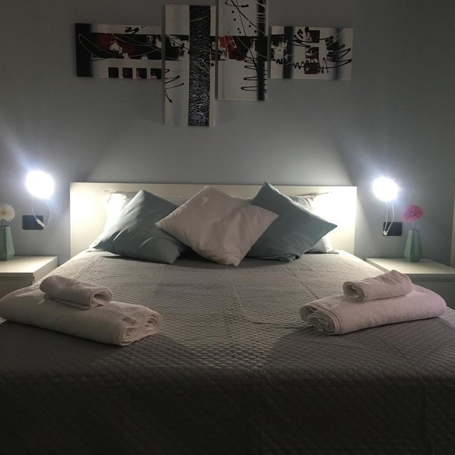 Civico 7 Bed & Breakfast เนเปิลส์ ภายนอก รูปภาพ