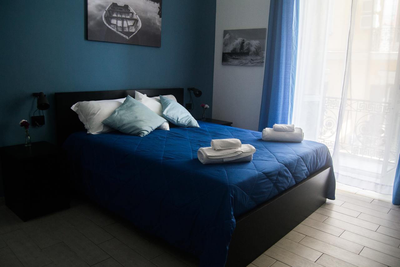 Civico 7 Bed & Breakfast เนเปิลส์ ภายนอก รูปภาพ