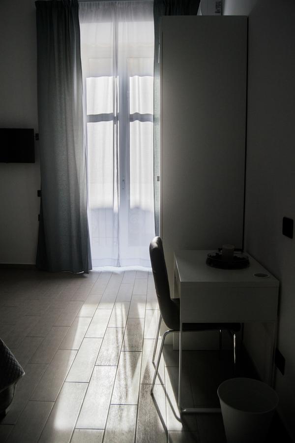 Civico 7 Bed & Breakfast เนเปิลส์ ภายนอก รูปภาพ