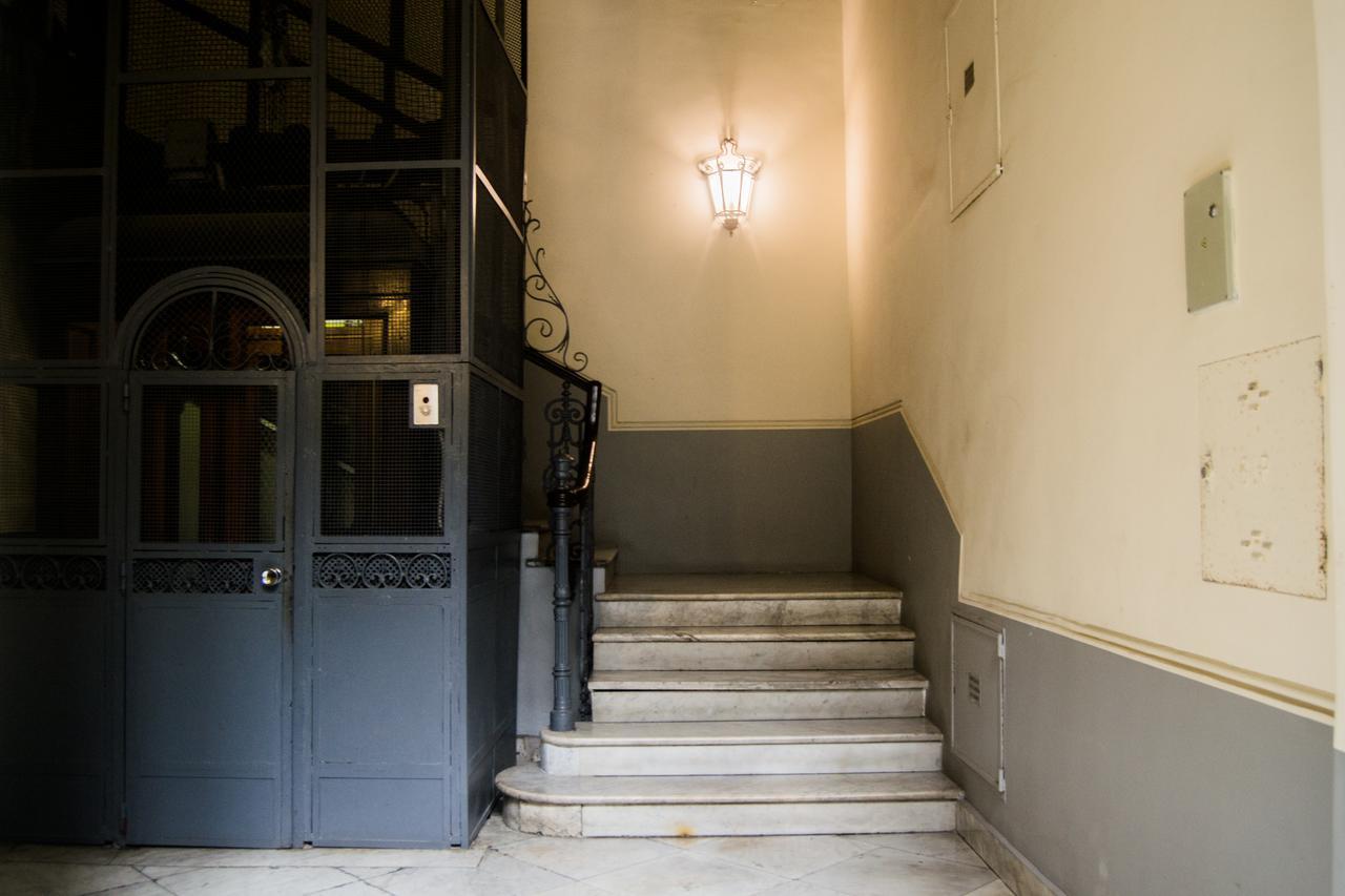 Civico 7 Bed & Breakfast เนเปิลส์ ภายนอก รูปภาพ